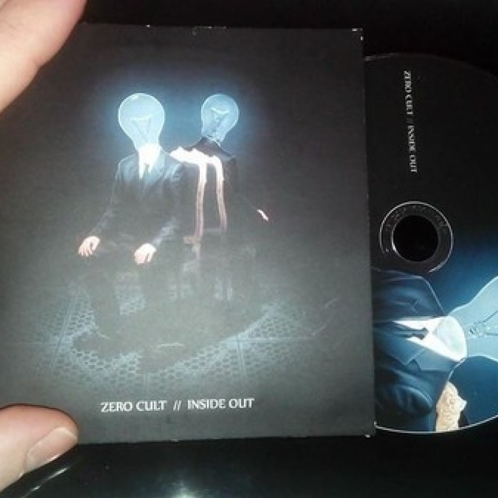 Zero cult. Zero Cult inside out. Zero Cult - inside out (2015). Zero Cult - Night out (2010 Edit). Zero Cult ‎– Vacuum.